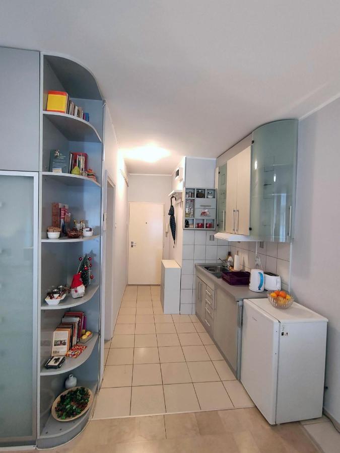 City Center Lovely Studio Apartment Белград Экстерьер фото