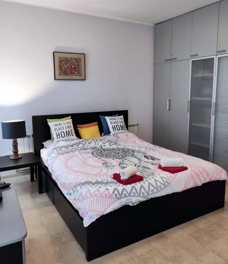 City Center Lovely Studio Apartment Белград Экстерьер фото