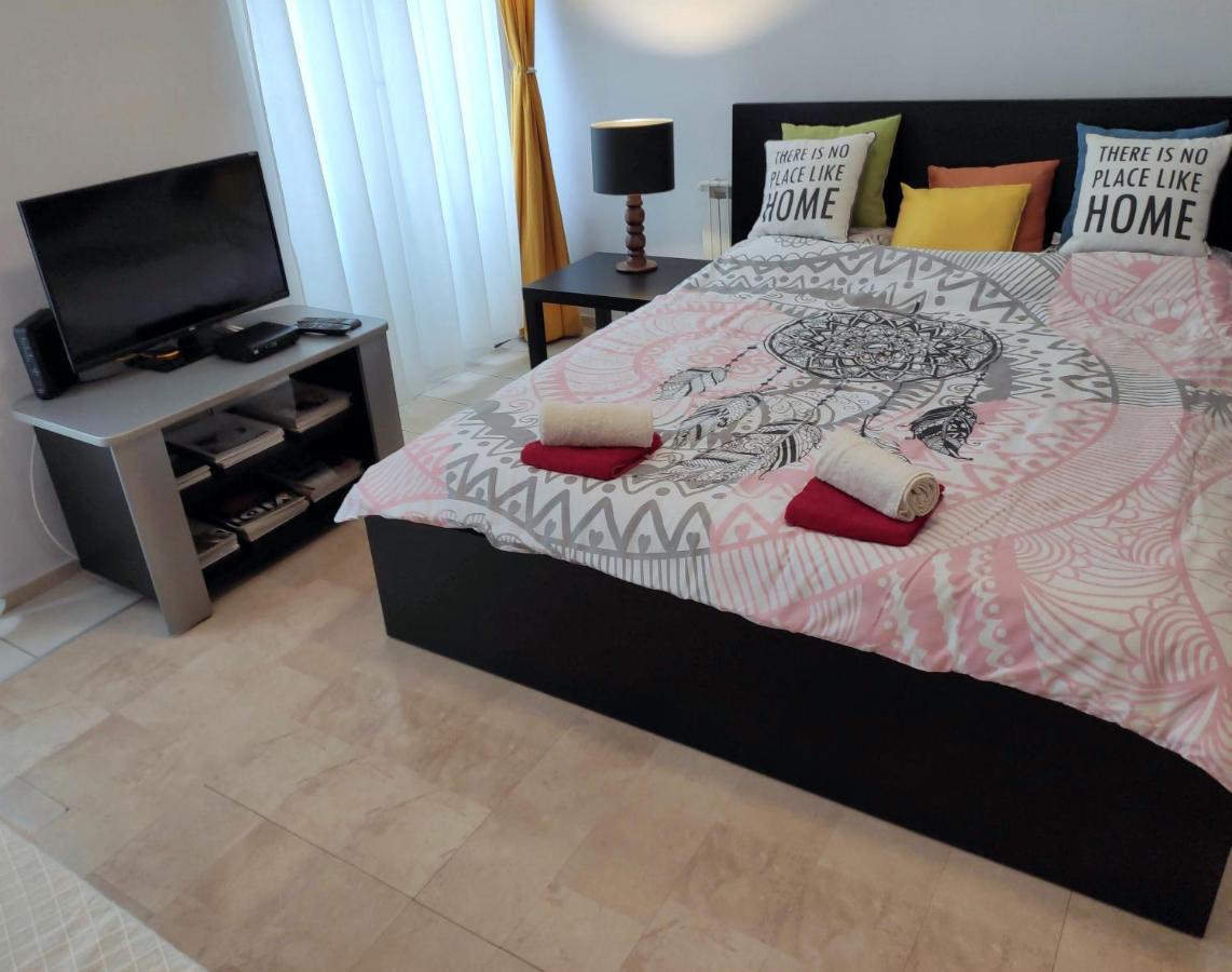 City Center Lovely Studio Apartment Белград Экстерьер фото