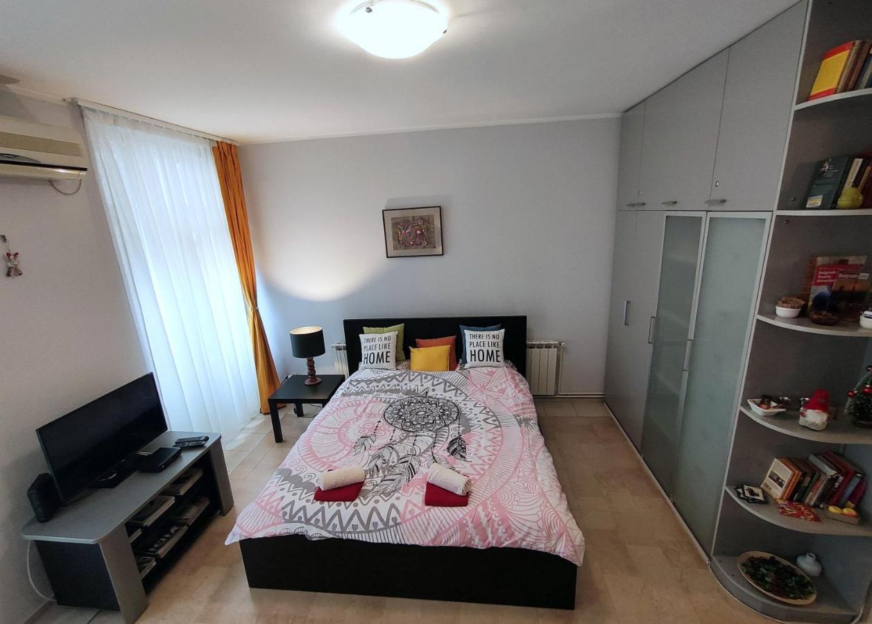 City Center Lovely Studio Apartment Белград Экстерьер фото